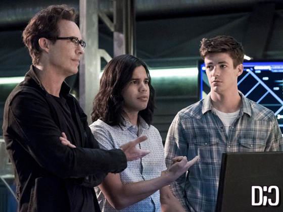 The Flash: Tom Cavanagh e Carlos Valdes deixarão a série