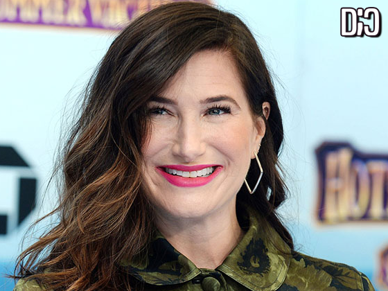 Entre Facas e Segredos 2: Kathryn Hahn se junta ao elenco