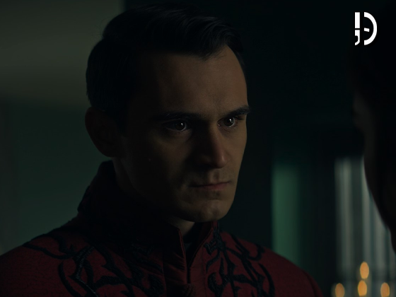 Julian Kostov é escalado para terceiro ano de “The White Lotus” em recast