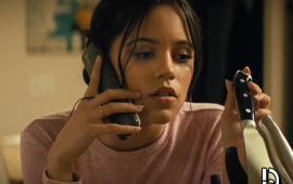 Jenna Ortega negocia papel em filme secreto de JJ Abrams com Glen Powell