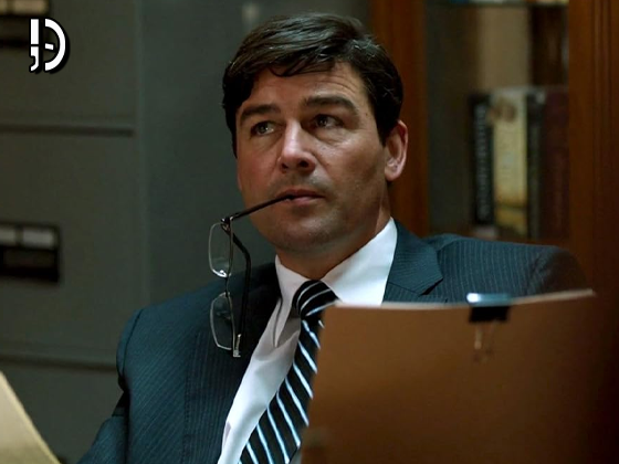 Kyle Chandler negocia papel de Hal Jordan em série dos Lanternas