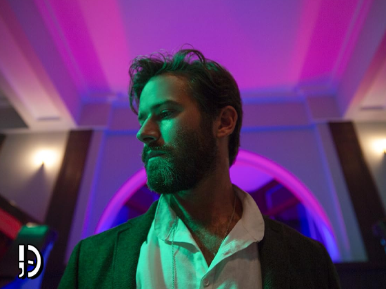 Armie Hammer retorna à atuação com “Frontier Crucible”