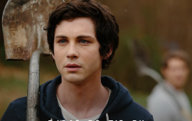 “Only Murders in the Building” escala Logan Lerman para quinta temporada
