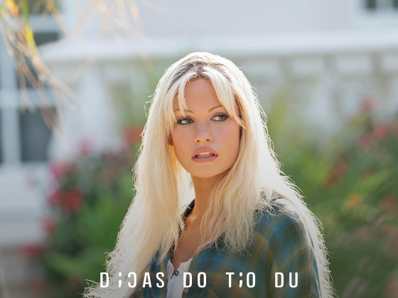 Lily James será protagonista de “Photo Booth”