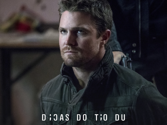 Reboot de “S.O.S. Malibu” escala Stephen Amell como protagonista