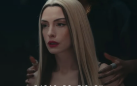 A24 divulga novo trailer de “Entre Notas e Costuras”, com Anne Hathaway