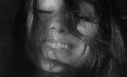 Ariana Grande anuncia novo álbum “Petal” e confirma lançamento para julho