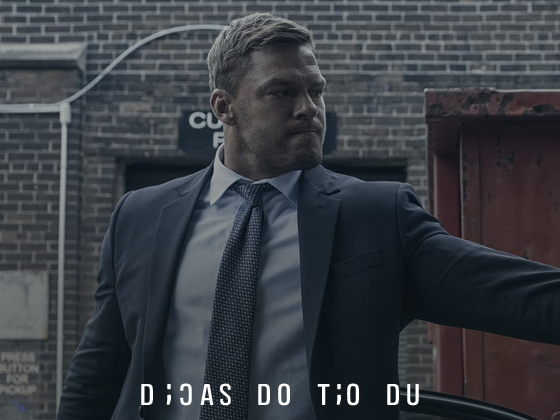 Alan Ritchson negocia papel principal na adaptação de “Helldivers” pela Sony